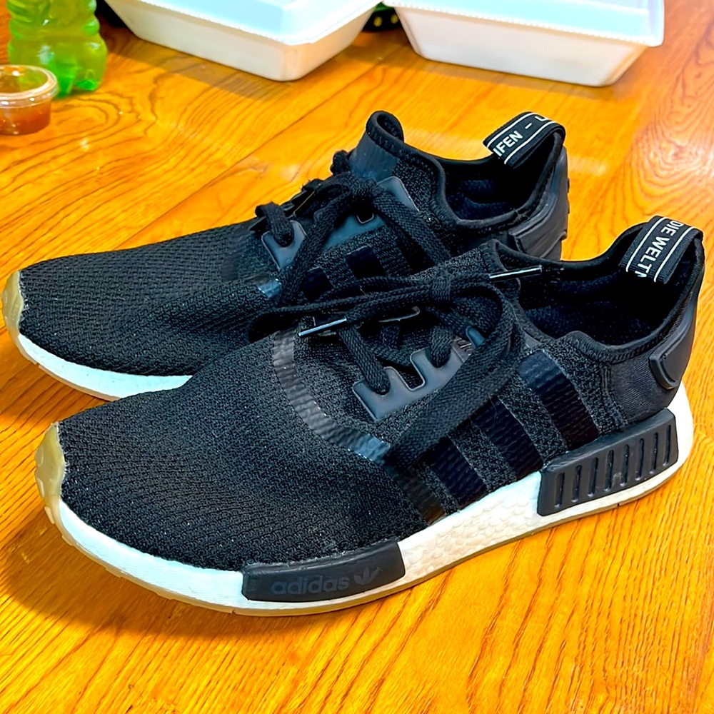 Adidas shoes wear a handful of times good shape